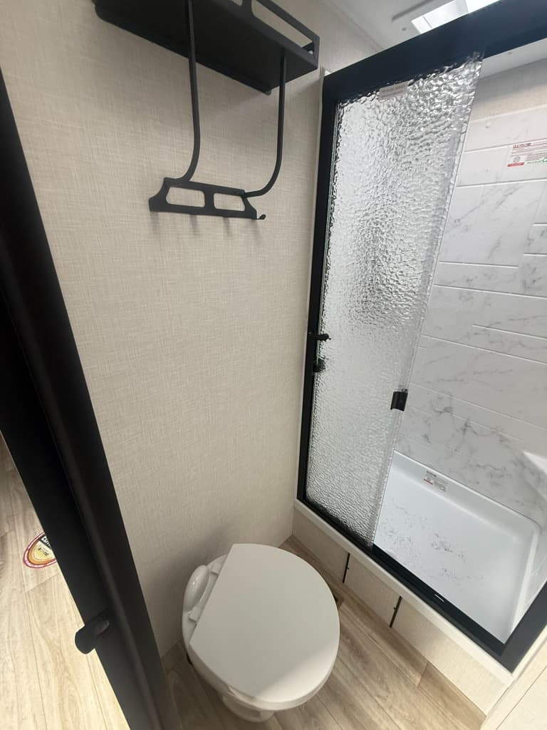 2026 Venture RV 2026 Venture RV SportTrek Touring Edition - thumbnail 13