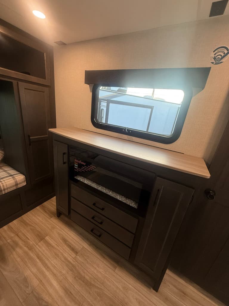 2026 Venture RV 2026 Venture RV SportTrek Touring Edition - thumbnail 22