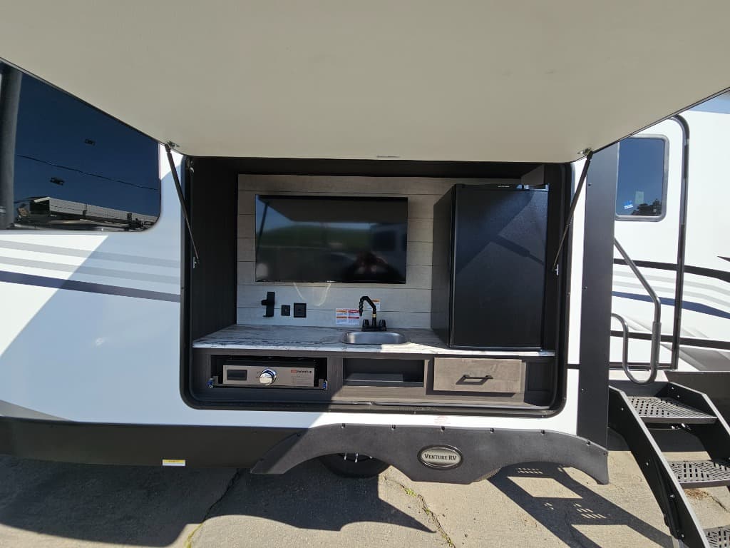 2026 Venture RV 2026 Venture RV SportTrek Touring Edition - thumbnail 34