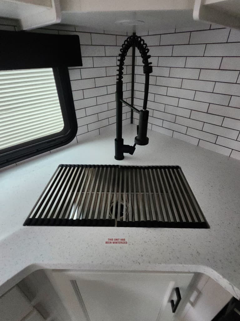 2026 Venture RV 2026 Venture RV SportTrek Touring Edition - thumbnail 19