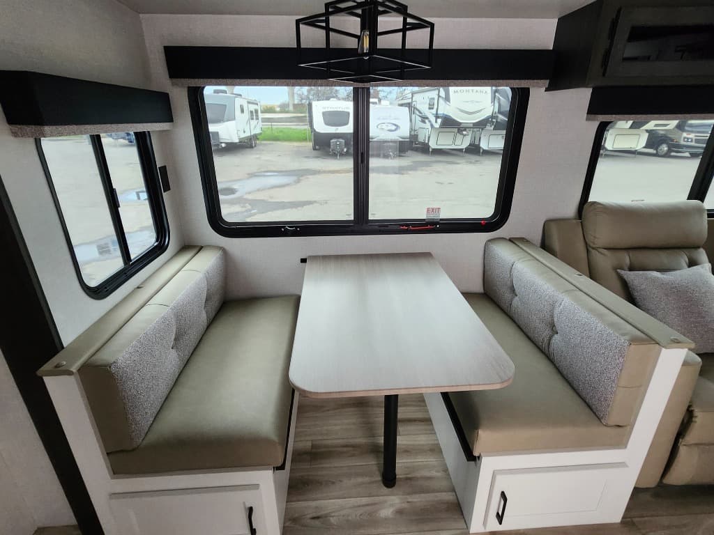2026 Venture RV 2026 Venture RV SportTrek Touring Edition - thumbnail 25