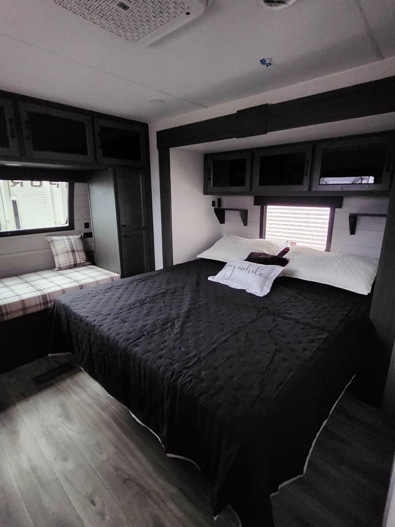 2026 Venture RV 2026 Venture RV SportTrek Touring Edition - thumbnail 35