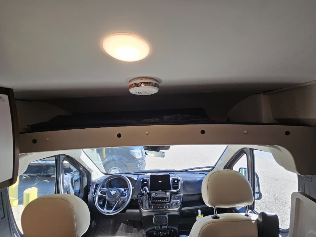 2025 Winnebago 2025 Winnebago Travato - thumbnail 15