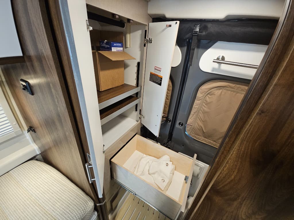 2025 Winnebago 2025 Winnebago Travato - thumbnail 29