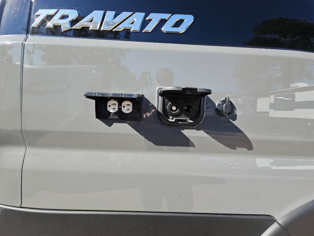 2025 Winnebago 2025 Winnebago Travato - thumbnail 52