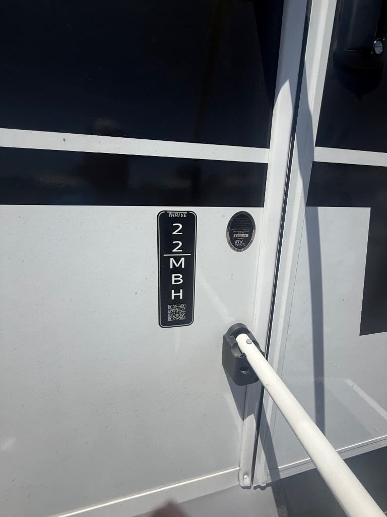 2026 Winnebago 2026 Winnebago Thrive - thumbnail 6