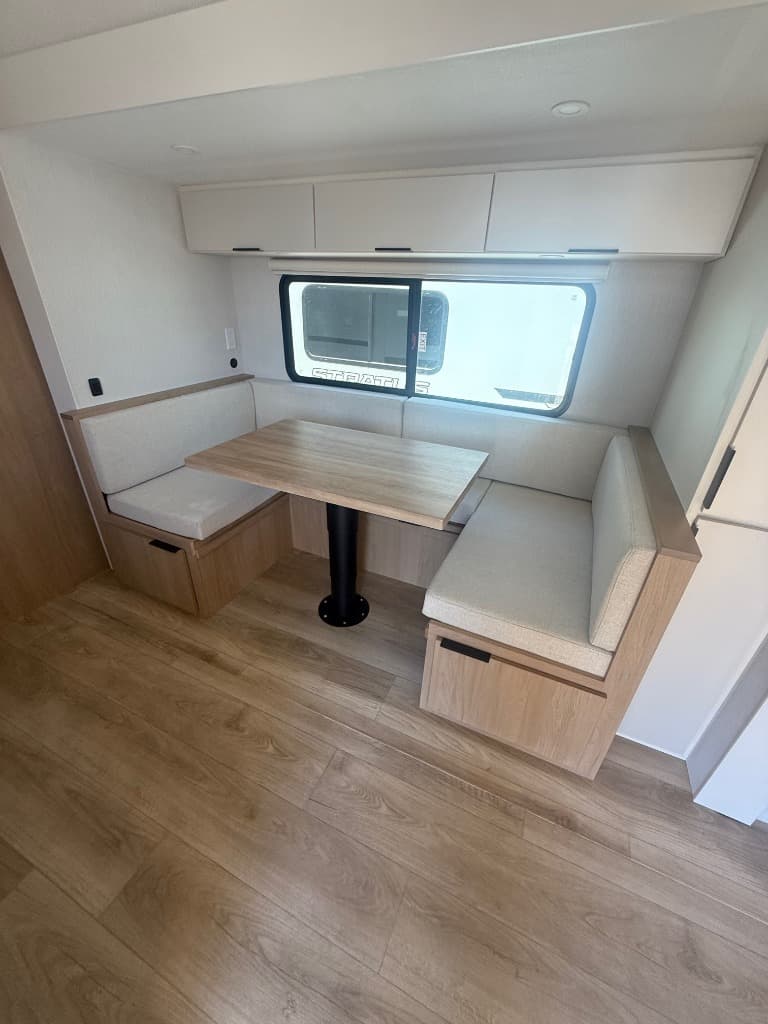 2026 Winnebago 2026 Winnebago Thrive - thumbnail 9