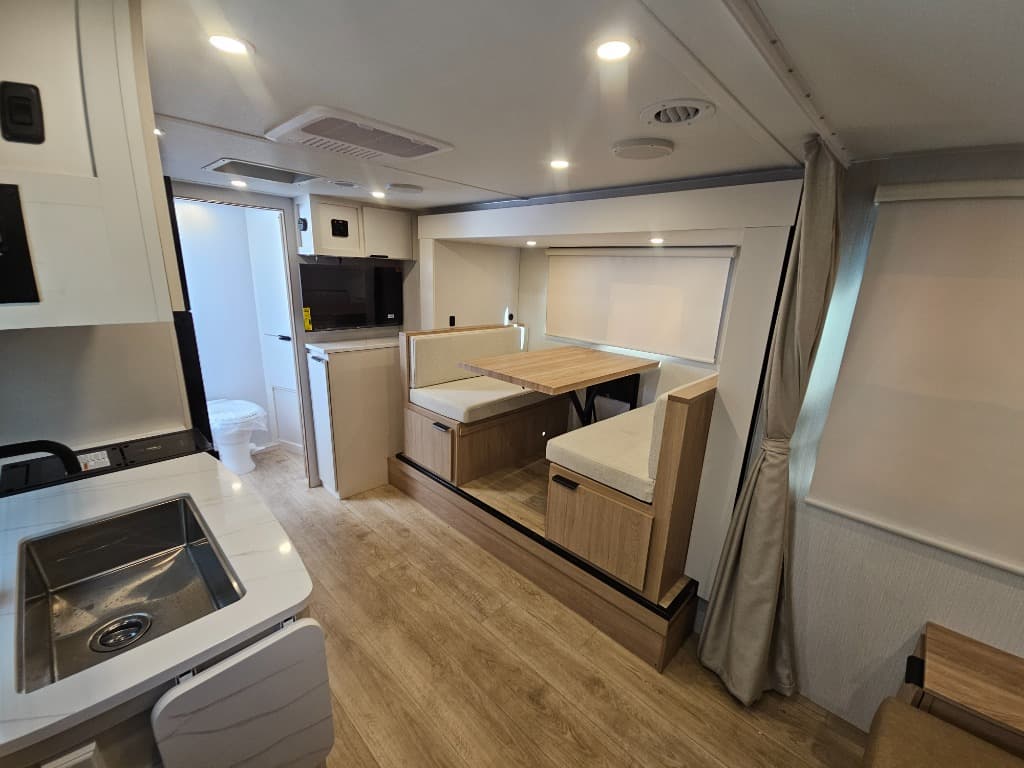 2026 Winnebago 2026 Winnebago Micro Minnie - thumbnail 8