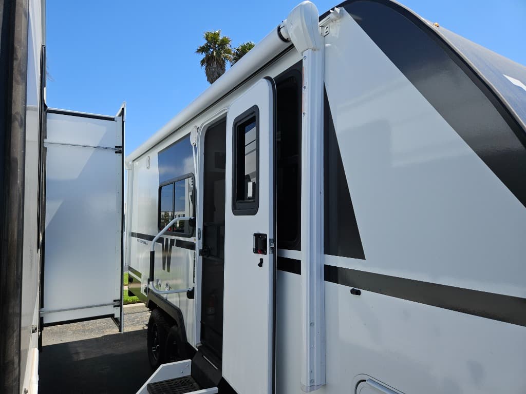 2026 Winnebago 2026 Winnebago Micro Minnie - thumbnail 42