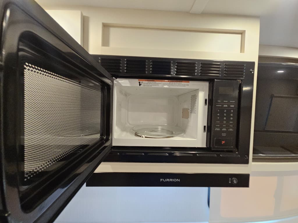 2026 Winnebago 2026 Winnebago Thrive - thumbnail 36