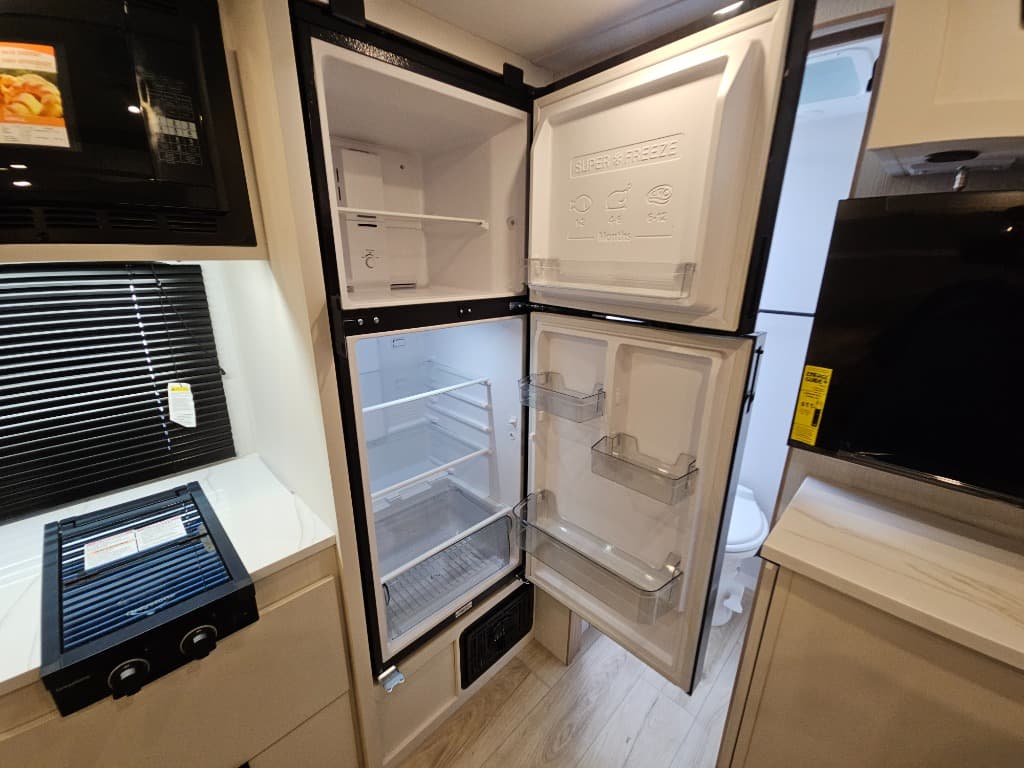 2026 Winnebago 2026 Winnebago Micro Minnie - thumbnail 18