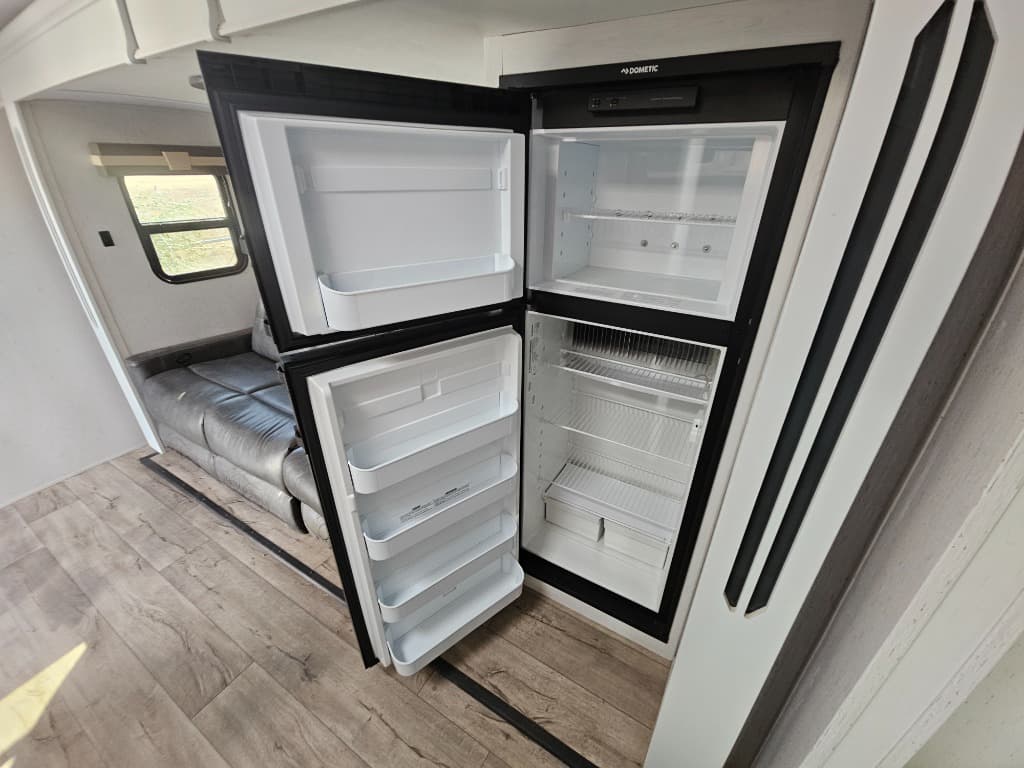 2022 Dutchmen 2022 Dutchmen Astoria - thumbnail 11