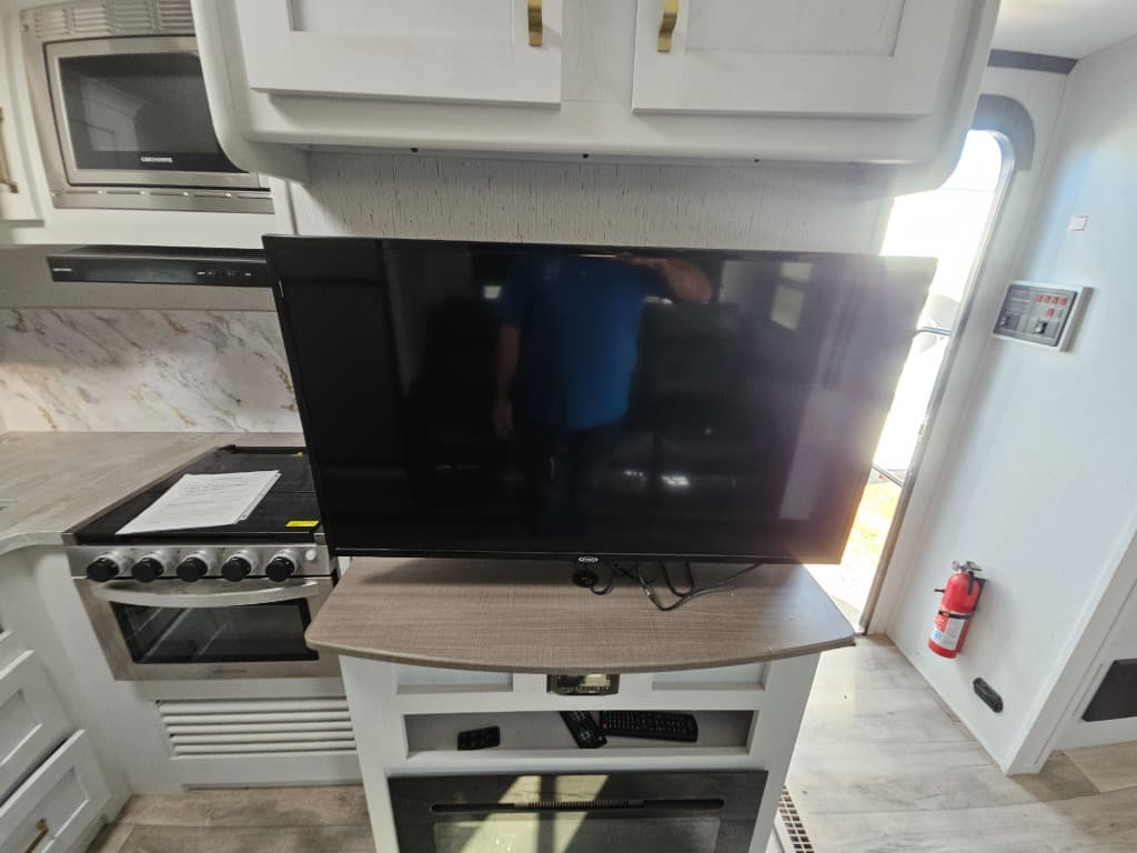 2022 Dutchmen 2022 Dutchmen Astoria - thumbnail 20