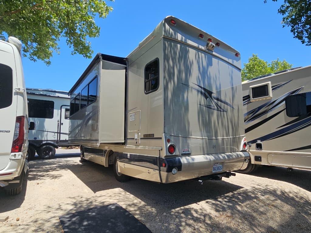 2009 Coachmen 2009 Coachmen Prism - thumbnail 4