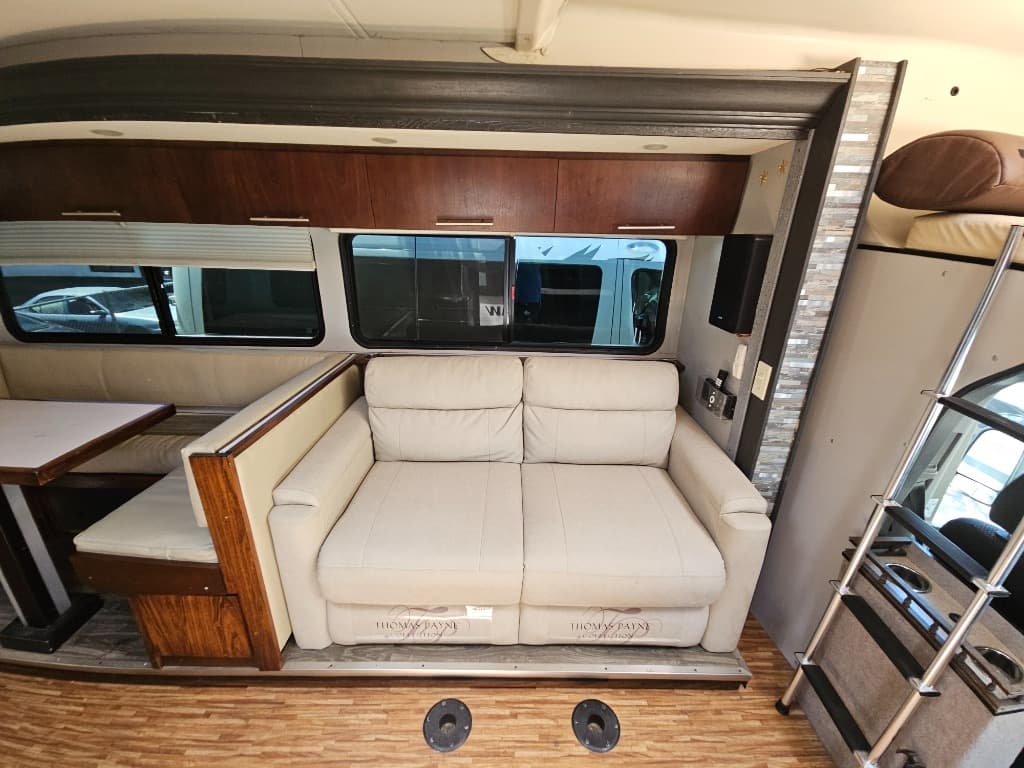 2009 Coachmen 2009 Coachmen Prism - thumbnail 27