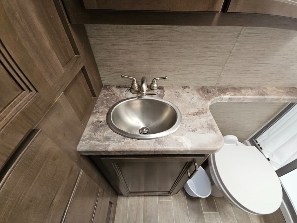 2022 Thor Motor Coach 2022 Thor Motor Coach Chateau - thumbnail 22