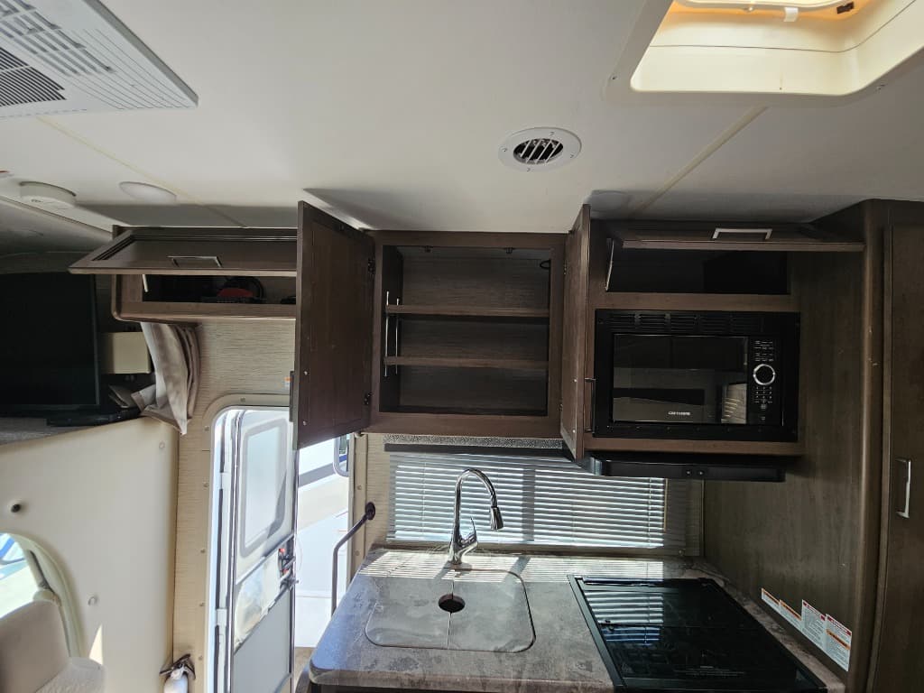 2022 Thor Motor Coach 2022 Thor Motor Coach Chateau - thumbnail 31