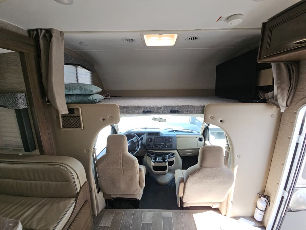 2022 Thor Motor Coach 2022 Thor Motor Coach Chateau - thumbnail 38