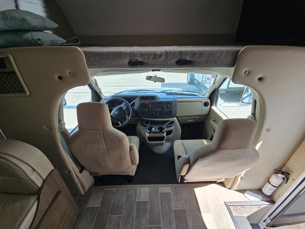 2022 Thor Motor Coach 2022 Thor Motor Coach Chateau - thumbnail 40