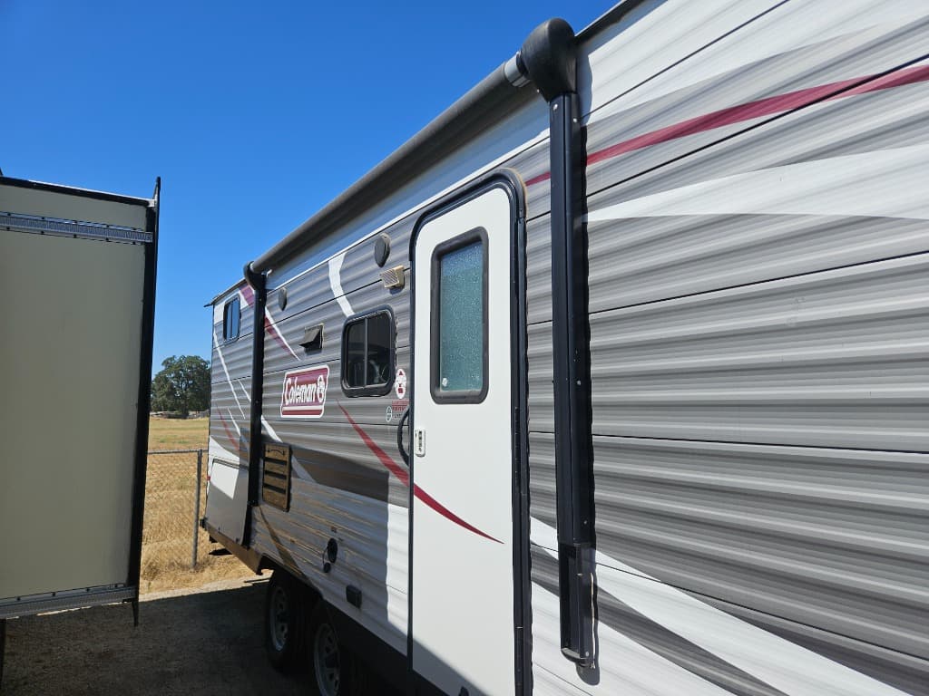 2018 Dutchmen 2018 Dutchmen Coleman Lantern - thumbnail 35