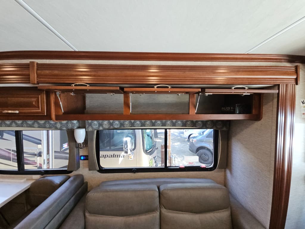 2019 Forest River 2019 Forest River Legacy SR - thumbnail 11