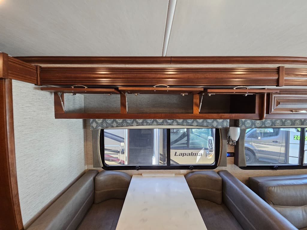 2019 Forest River 2019 Forest River Legacy SR - thumbnail 14