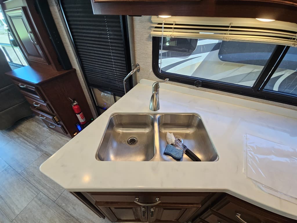 2019 Forest River 2019 Forest River Legacy SR - thumbnail 20