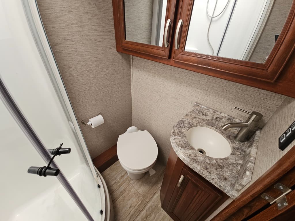 2019 Forest River 2019 Forest River Legacy SR - thumbnail 26