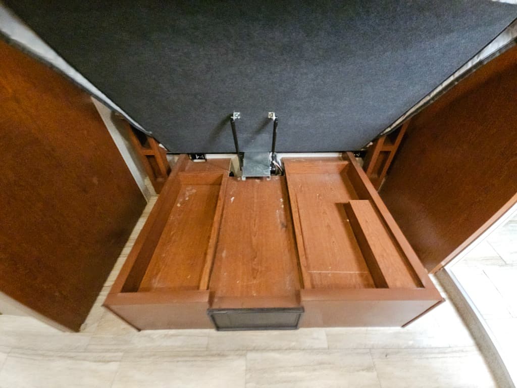 2019 Forest River 2019 Forest River Legacy SR - thumbnail 33