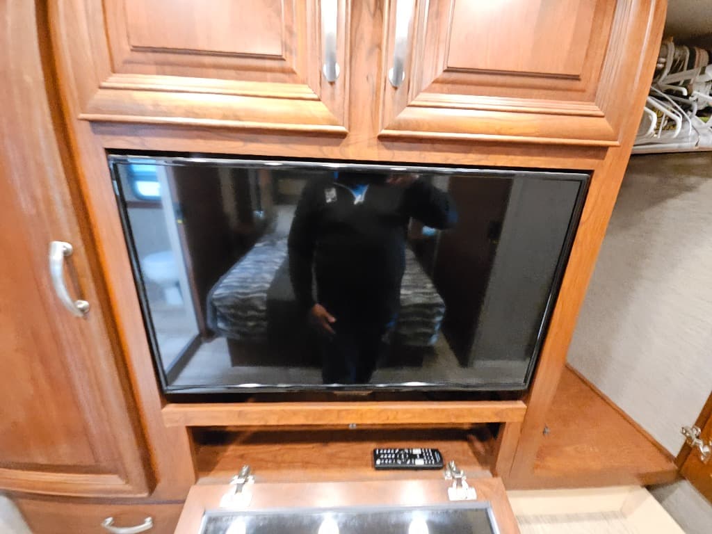 2019 Forest River 2019 Forest River Legacy SR - thumbnail 37