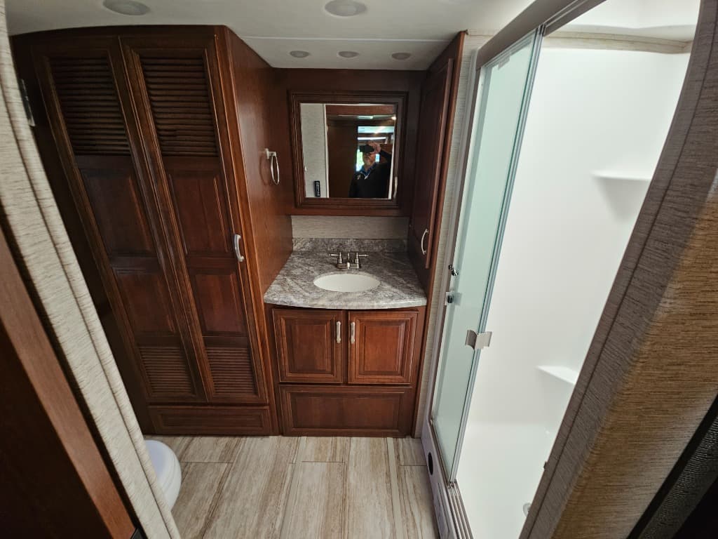 2019 Forest River 2019 Forest River Legacy SR - thumbnail 38