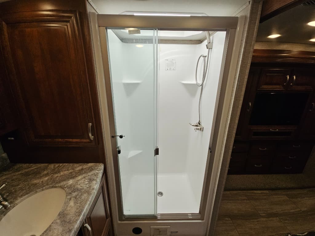 2019 Forest River 2019 Forest River Legacy SR - thumbnail 44