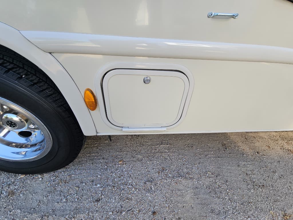 2019 Thor Motor Coach 2019 Thor Motor Coach Outlaw - thumbnail 24