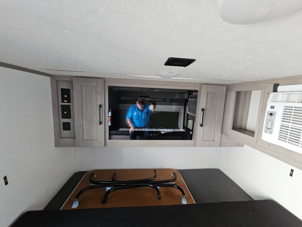 2023 Dutchmen 2023 Dutchmen Coleman Rubicon 1200 Series - thumbnail 15