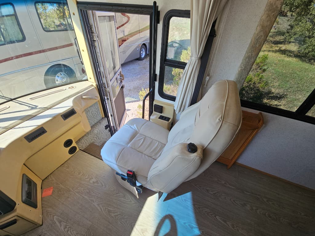 2003 Winnebago 2003 Winnebago Journey - thumbnail 11