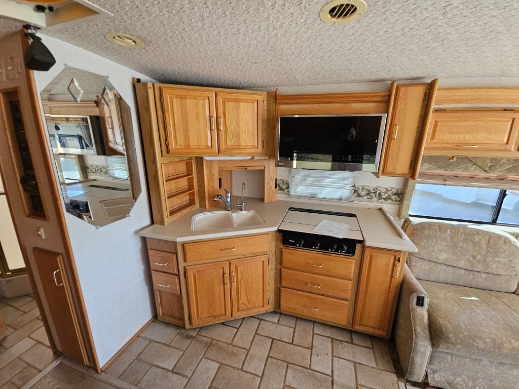 2003 Winnebago 2003 Winnebago Journey - thumbnail 15