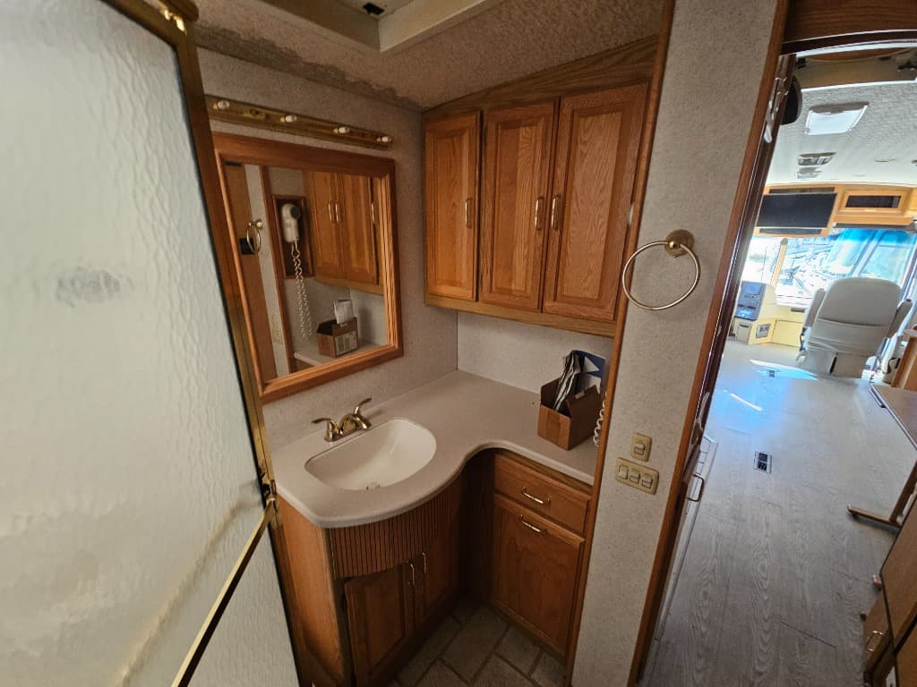 2003 Winnebago 2003 Winnebago Journey - thumbnail 17