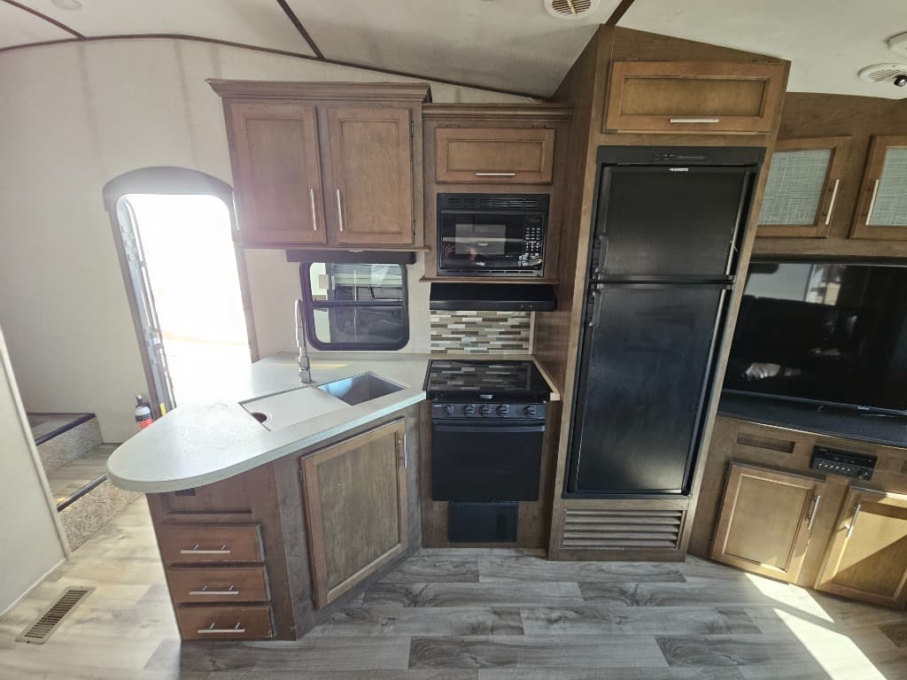 2018 Keystone RV 2018 Keystone RV Cougar Half-Ton  - thumbnail 17