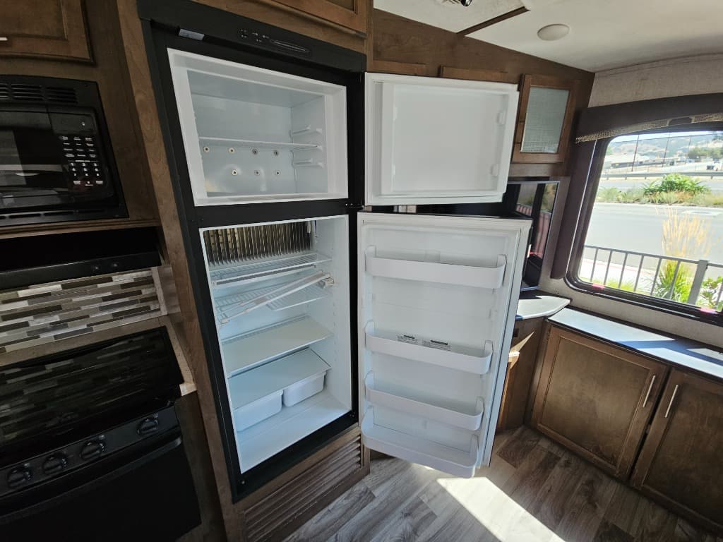 2018 Keystone RV 2018 Keystone RV Cougar Half-Ton  - thumbnail 18