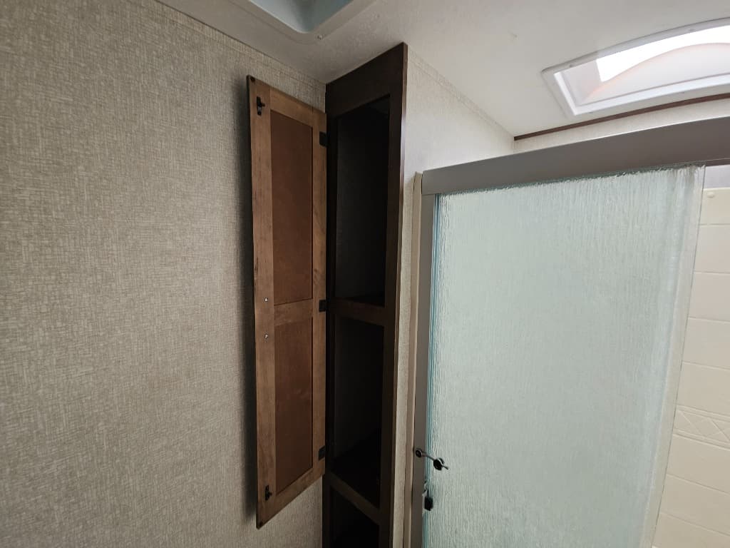 2018 Keystone RV 2018 Keystone RV Cougar Half-Ton  - thumbnail 33