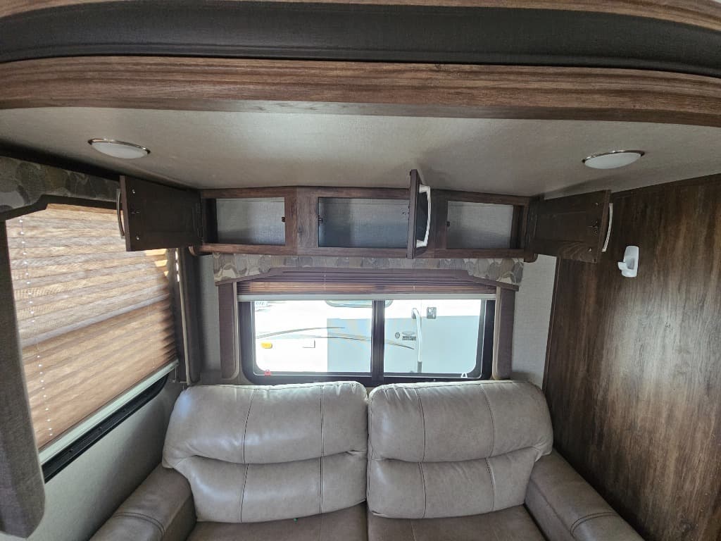 2018 Keystone RV 2018 Keystone RV Cougar Half-Ton - thumbnail 21