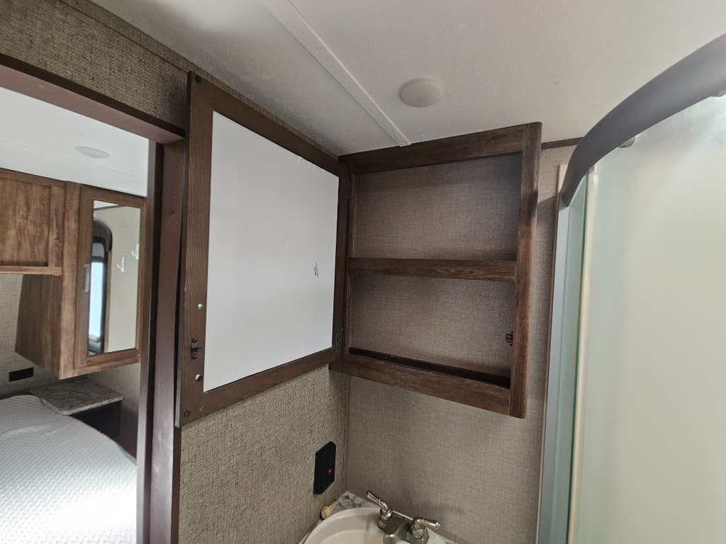 2018 Keystone RV 2018 Keystone RV Cougar Half-Ton - thumbnail 32