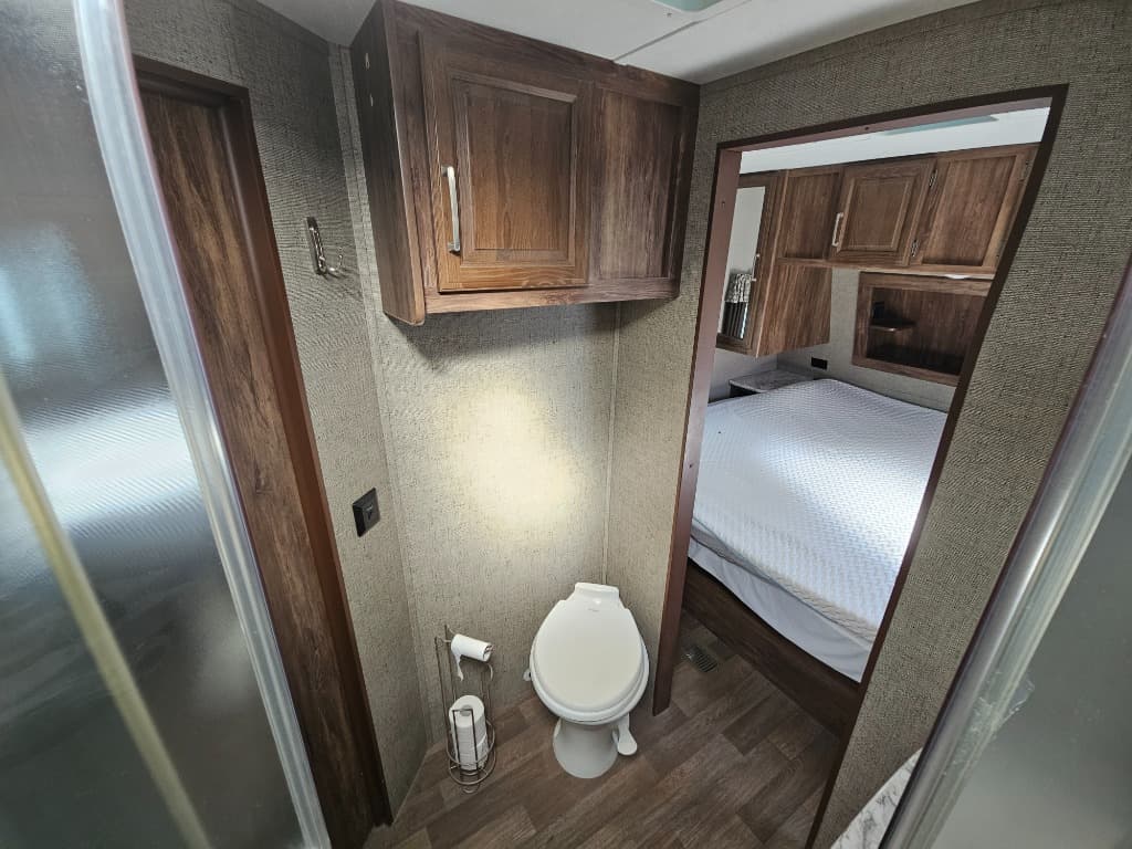 2018 Keystone RV 2018 Keystone RV Cougar Half-Ton - thumbnail 37