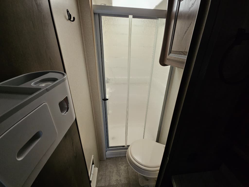 2018 Coachmen 2018 Coachmen Prism - thumbnail 17