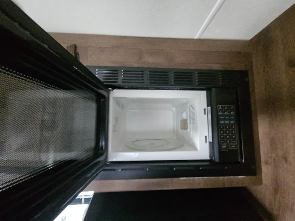 2018 Coachmen 2018 Coachmen Prism - thumbnail 28