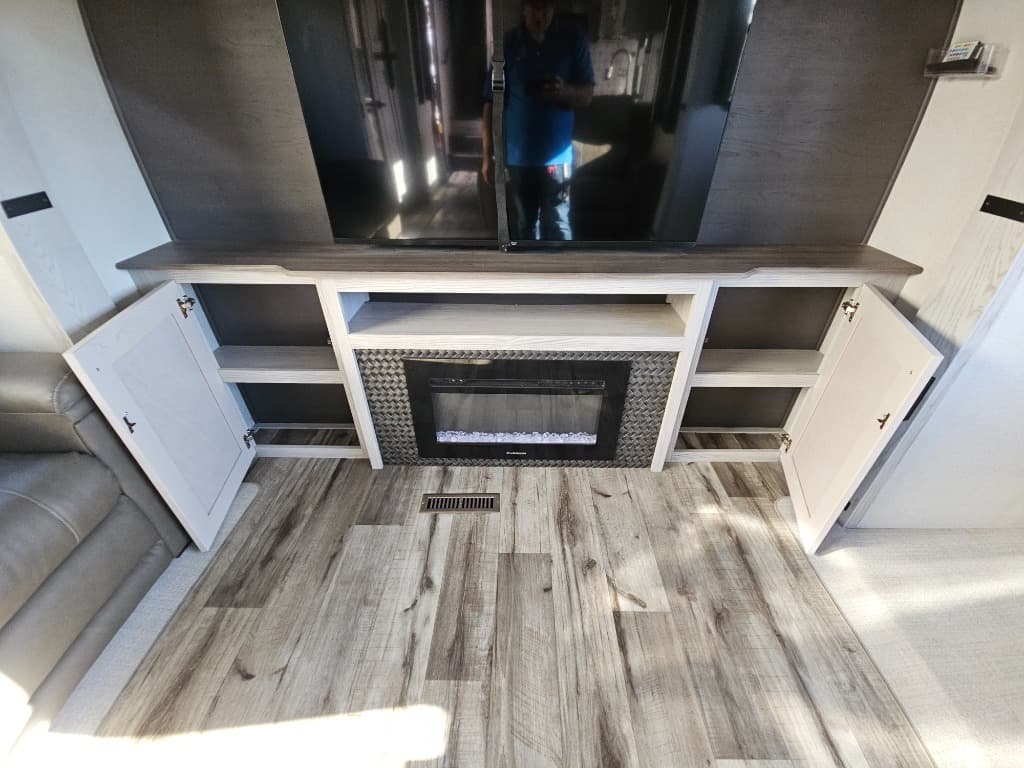 2023 Keystone RV 2023 Keystone RV Montana High Country - thumbnail 15