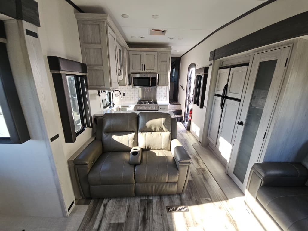 2023 Keystone RV 2023 Keystone RV Montana High Country - thumbnail 19