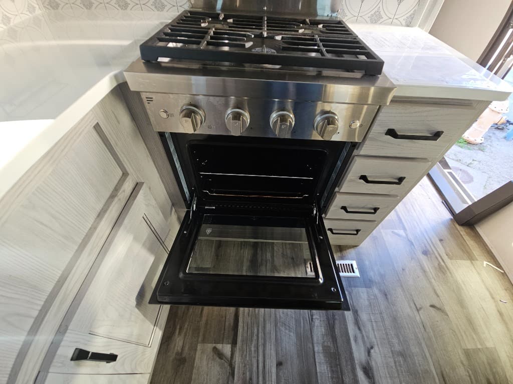 2023 Keystone RV 2023 Keystone RV Montana High Country - thumbnail 31