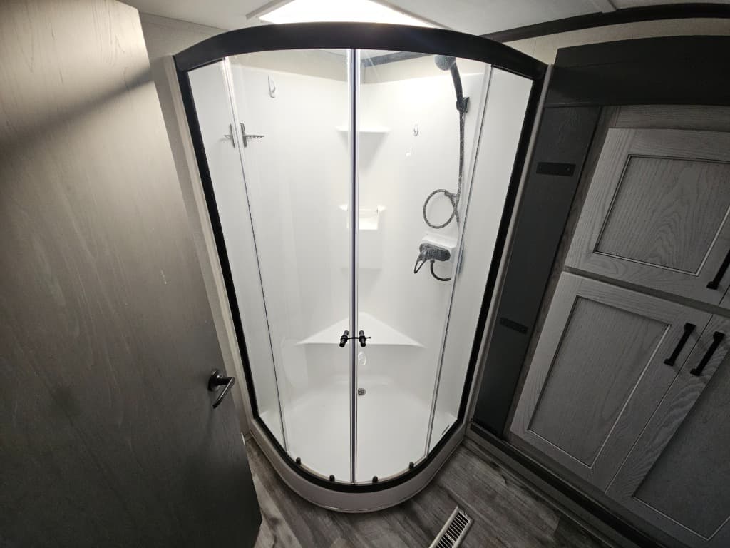 2023 Keystone RV 2023 Keystone RV Montana High Country - thumbnail 36