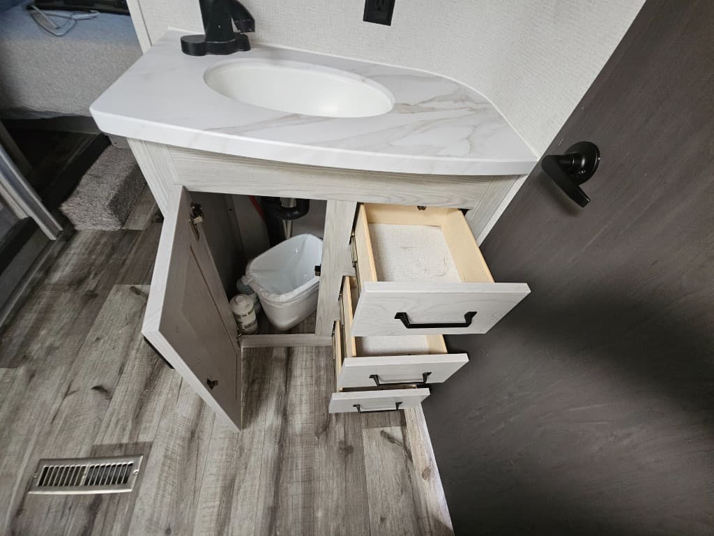 2023 Keystone RV 2023 Keystone RV Montana High Country - thumbnail 44